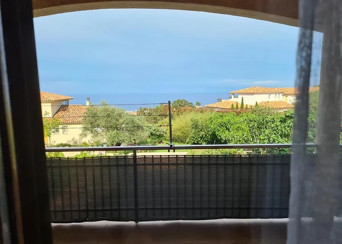 Les Terrasses De Sari